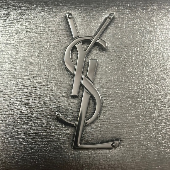 Authentic YSL Sunset wallet on chain - Picture 2 of 15